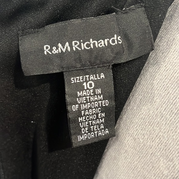 Brand New Gorgeous R&M Richards Evening Gown - Picture 10 of 12